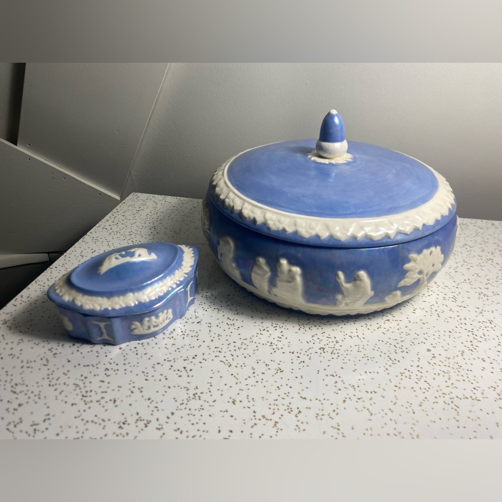 Set of 2 Arnel’s ceramic dishes  hand-painted like Wedgewood